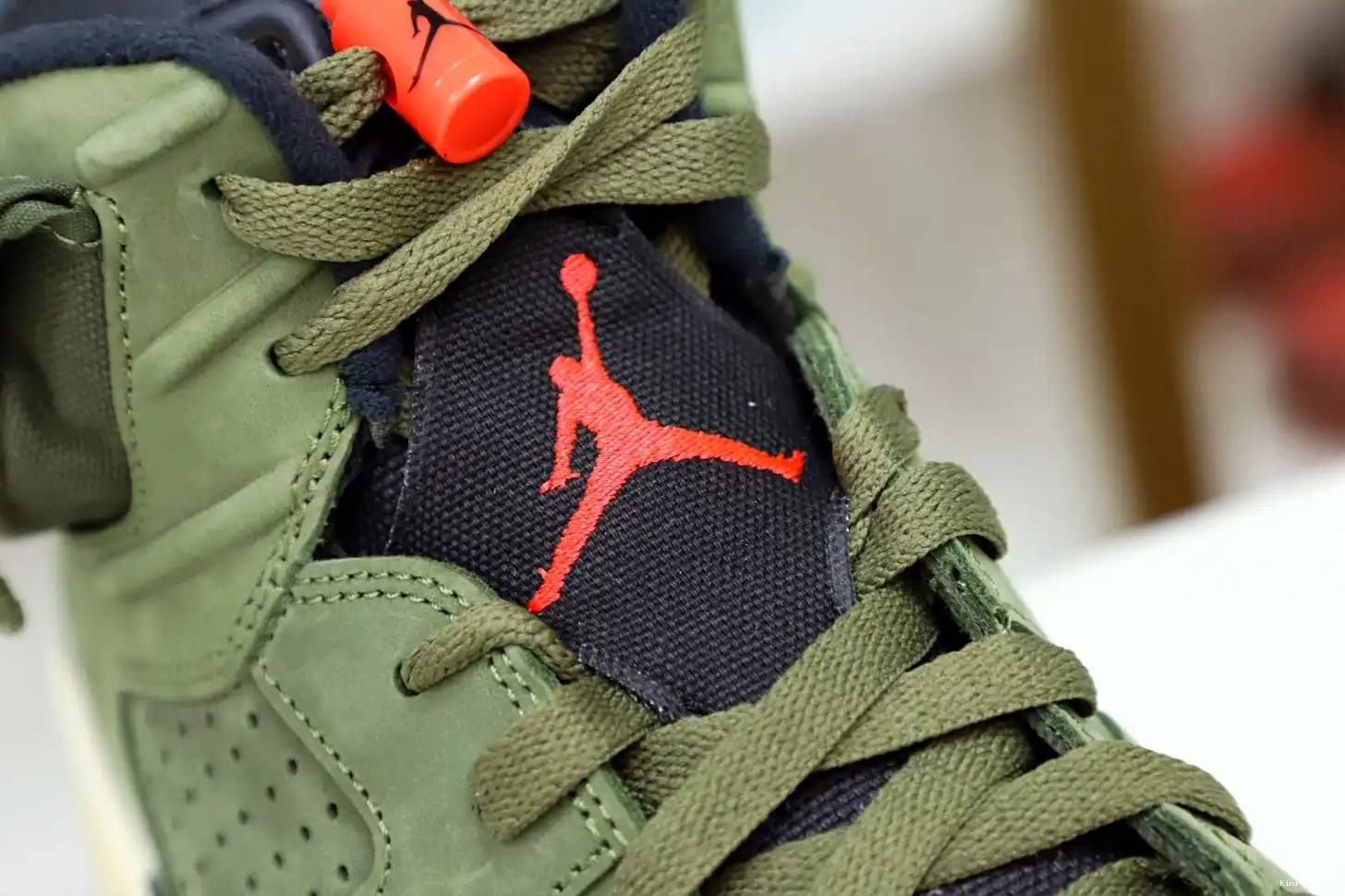 Kimikick AIR RETRO 'OLIVE' 6 SCOTT JORDAN TRAVIS X 0815